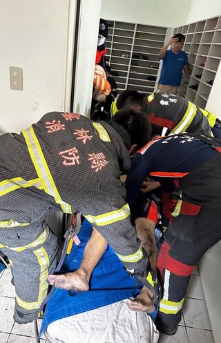 雲林某食品公司工安意外 2兄弟疑沼氣中毒命危