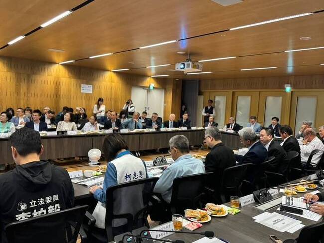 夏季電價業者盼暫緩 郭智輝：希望在野支持撥補台電 | 華視新聞