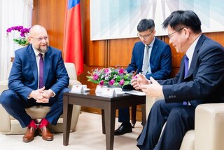 林佳龍接見捷克眾院副議長 促強化民主韌性