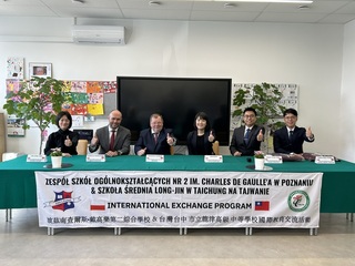 台中學子赴波蘭交流12天 雙方約定年底台灣再聚