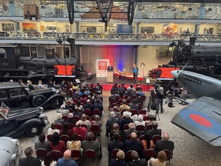 台灣原住民文化展捷克揭幕 展現山海智慧感動來賓