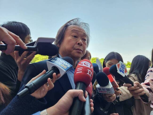 朱立倫指黨員戴納粹臂章諷綠共 民進黨批嚴重失格 | 華視新聞