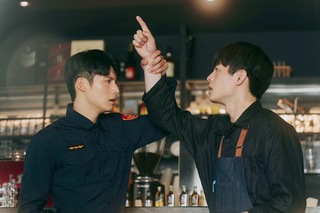 新生代男星組CP 警察造型帥到路人「想報案」