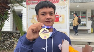 標槍破世中運紀錄 邱邦軒返校獲報戰功儀式迎接