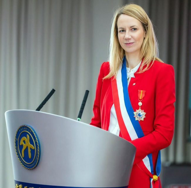 協助巴黎奧運台灣隊獲佳績 林佳龍頒贈獎章予法市長 | 華視新聞