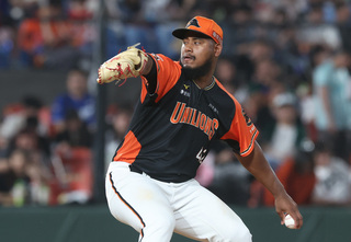 梅賽斯7局無失分好投  獅隊擊退桃猿奪3連勝