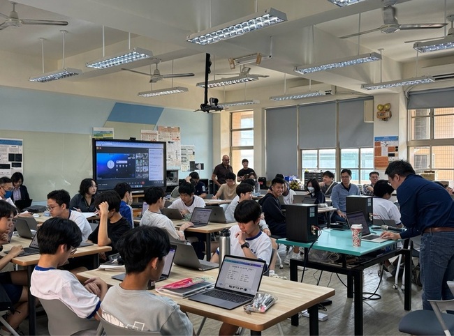 跨縣市9高中合開半導體課程 遠距教學資源共享 | 華視新聞