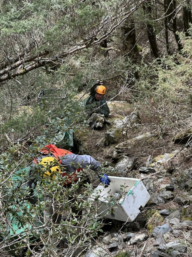 合歡山區聯合淨山  清出900公斤重垃圾 | 華視新聞