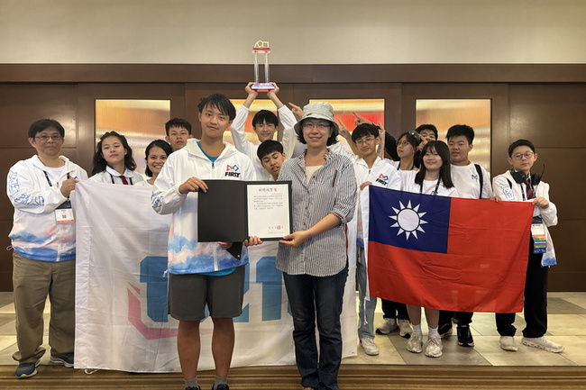 美國辦機器人大賽 台南隊獲評審團特別獎 | 華視新聞
