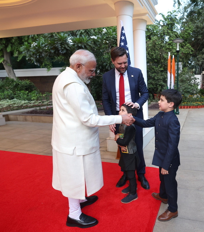 莫迪接見范斯 印度、美國準備好進行貿易談判 | 華視新聞