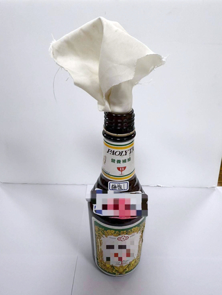 竹縣男疑不滿酒駕遭查  持油闖警所喊放火被制伏