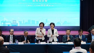 出席台中工商界座談 鄭麗君：對美談判順利推動中