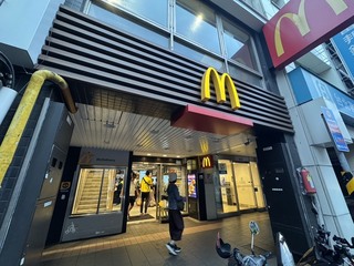 麥當勞厚鬆餅堡回歸 再度引發排隊人潮