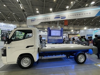 中華車電動商用車亮相 國產化比重逾9成