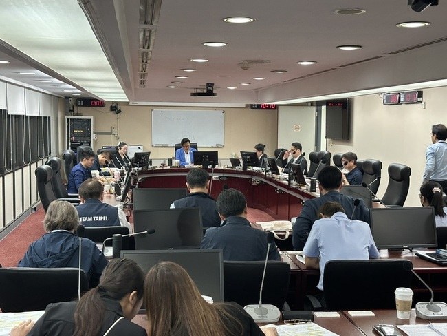 北捷禁食區擬賣食品 北市議會法規會不同意 | 華視新聞