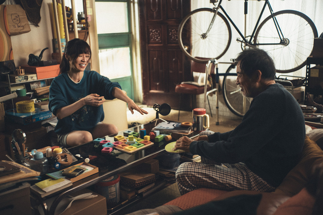 秦漢、霍建華帥過頭  謝盈萱新劇自嘲不合理 | 華視新聞