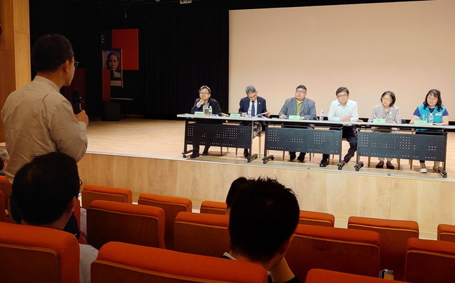 關稅挑戰 蔡易餘：政府應助拓展多元國際市場 | 華視新聞