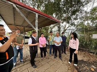 棒球故鄉紅葉國小球場 陳瑩、伍麗華爭取經費修繕