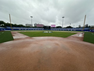 悍將桃猿戰因雨延賽 週末主題日李珠珢中場表演