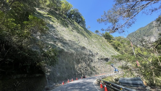 南橫霧鹿段邊坡工程 施工管制延到6月底 | 華視新聞