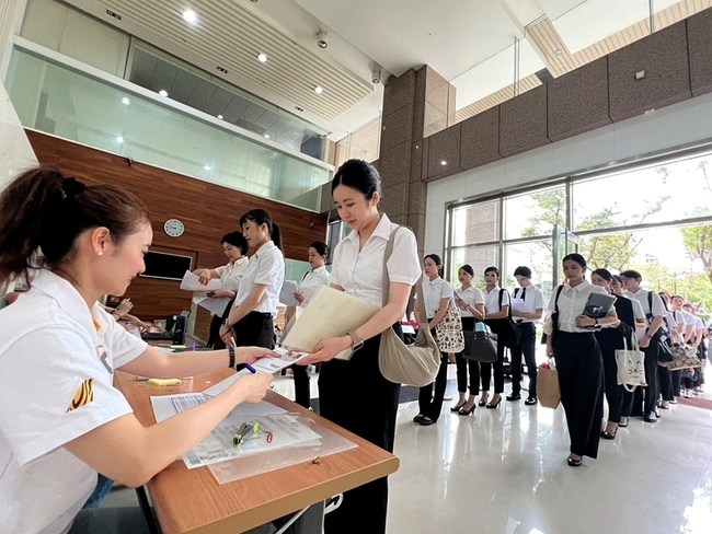 台灣虎航招考空服以高雄為基地 到考率近9成 | 華視新聞