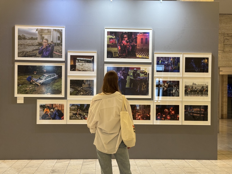 查理大學槍擊案 2024捷克新聞攝影比賽主題