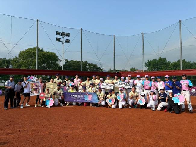 備戰世壯運 北市慢壘首長隊力拚5/24擊退新北 | 華視新聞