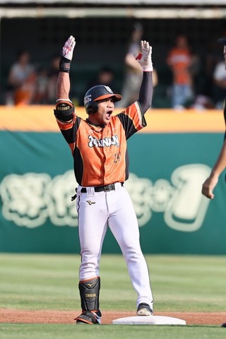 邱智呈攻守俱佳奪MVP  林詔恩先發好投率獅搶勝