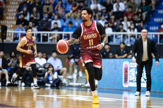 PLG飛雷神飆24分帶頭衝  獵鷹擊敗勇士季後賽續命