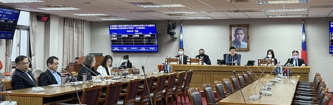 綠委不滿周萬來未赴司委會報告 提案譴責 | 華視新聞