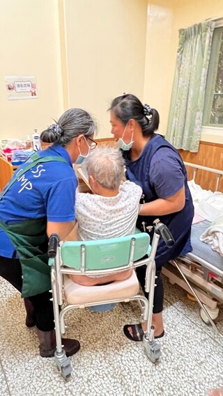 長照特別扣除額12萬元  減輕照顧者租稅負擔