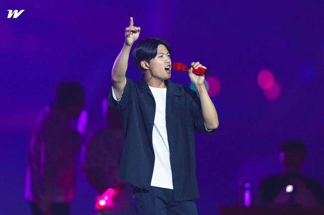 劉俊緯唱國台語老歌組曲炒氣氛 讚林智勝有放感情 | 華視新聞