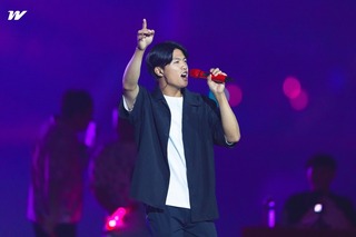 劉俊緯唱國台語老歌組曲炒氣氛 讚林智勝有放感情