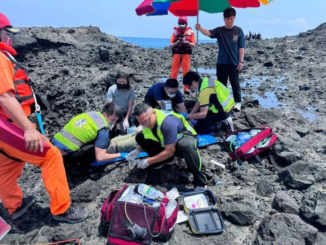 台東三仙台2名婦女落海  1死1傷 | 華視新聞