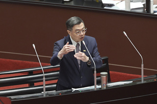 卓榮泰：電費漲造成物價波動 社會壓力比普發現金大