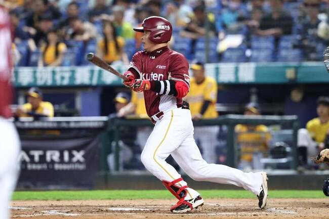 林泓育代打建功獲MVP 桃猿擊退兄弟近期3連勝 | 華視新聞