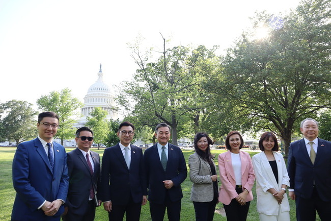 美議員晤台跨黨派立委團 擬訪台了解抗中策略 | 華視新聞