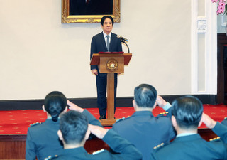 賴總統主持將官晉任 提醒中共滲透竊密要加強保防