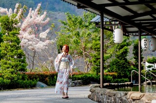 高市六龜「山城水樂園」5月限定 週六日泡湯又玩水