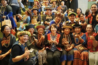 「靈媒與她們的產地」屏東開展 39名靈媒現身分享