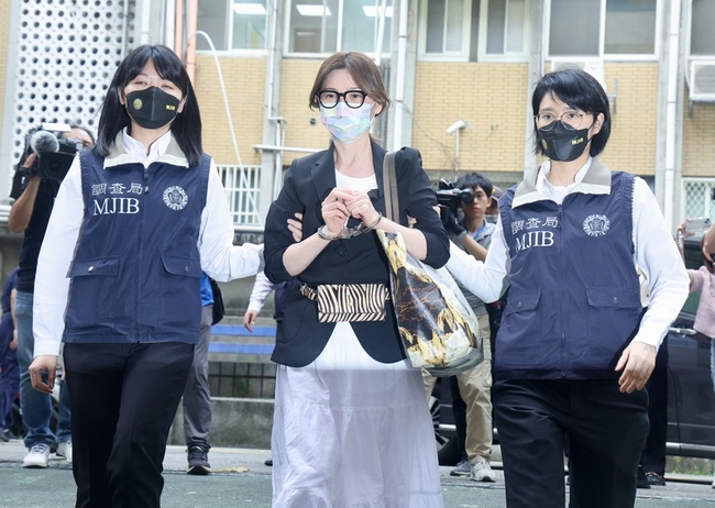 貴婦奈奈稱想照顧年邁父母而返台 移送北檢複訊 | 華視新聞