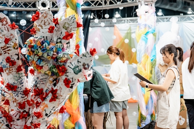 高雄青春設計節開跑 駁二展出千件學生作品 | 華視新聞