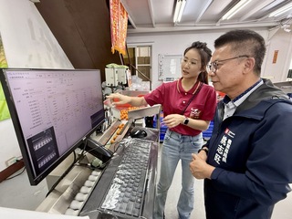 高雄導入AI挑選小番茄  人力減半、效率增5成