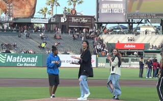 WNBA台裔球員陳紫柔大聯盟開球  期待回台灣