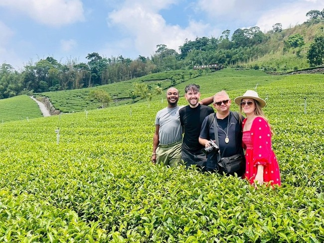 歐洲旅客雙位數成長  4名英國百萬網紅遊台灣 | 華視新聞