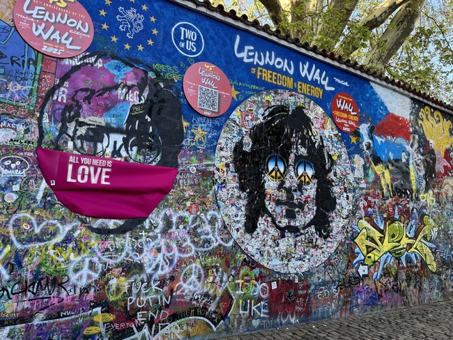 捷克連儂牆誕生45週年  自由反抗精神跨國響應 | 華視新聞