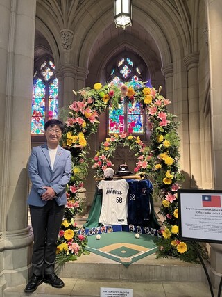 駐美代表處參加國家大教堂花展 作品凸顯台灣活力