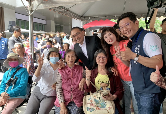 新北安邦青年社宅632戶單元 開心辦入厝園遊會 | 華視新聞