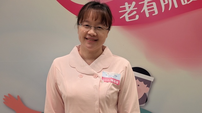 盼把父親掌心溫度傳下去 陳嘉容立志做護理獲肯定 | 華視新聞