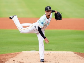 吉田一將中職生涯首勝獲MVP 雄鷹賞兄弟5連敗